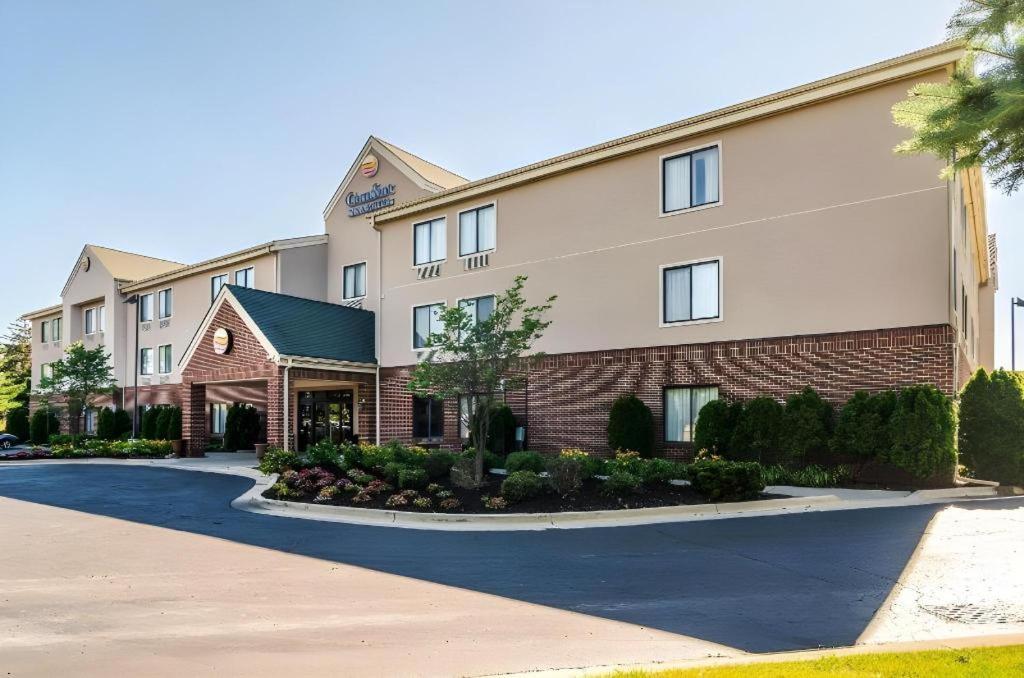 Comfort Inn & Suites University South Ann Arbor Exterior foto